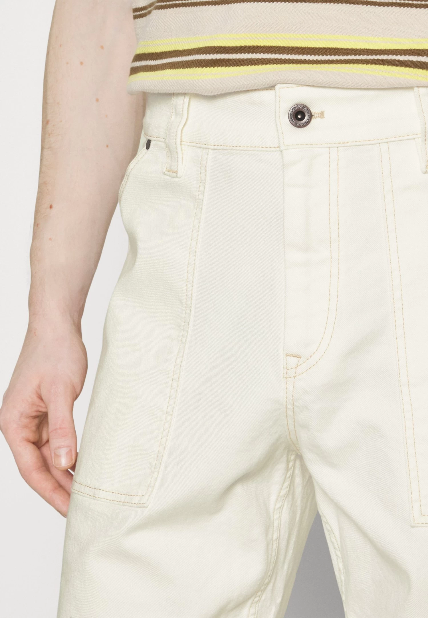 Marc O'Polo Trousers Wide Leg Low Crotch - Relaxed Fit Jeans - Ecru Wash - Image 4