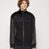 Crinkle - Summer Jacket - Black