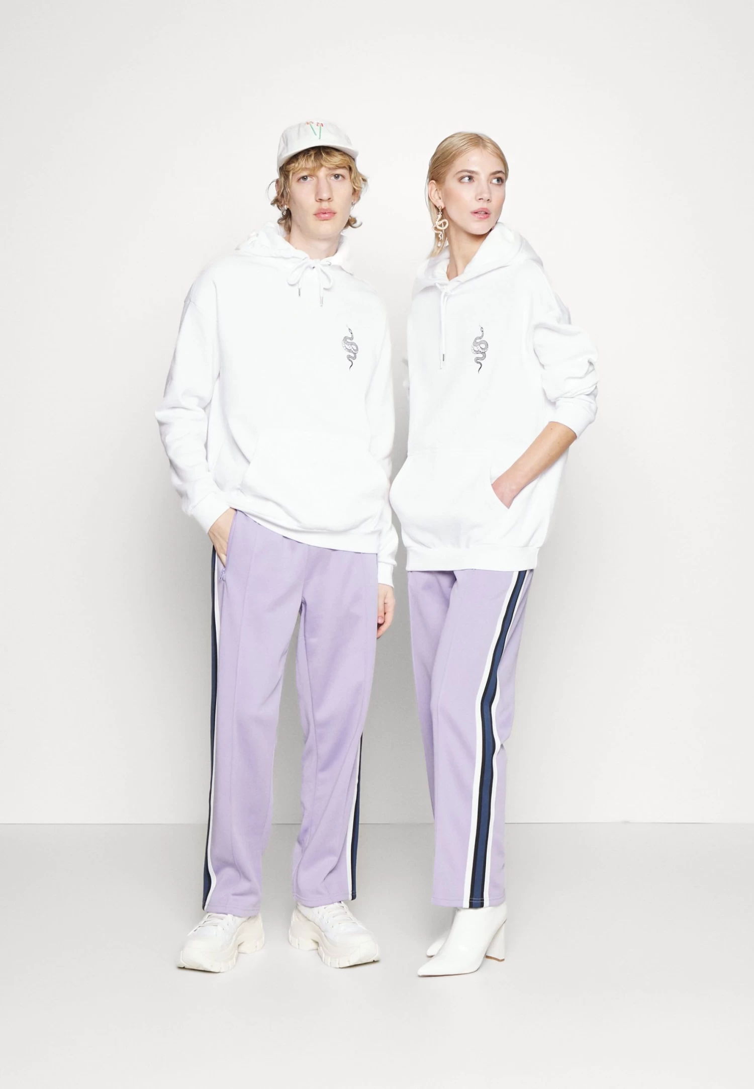 YOURTURN Unisex - Hoodie - White - Image 2