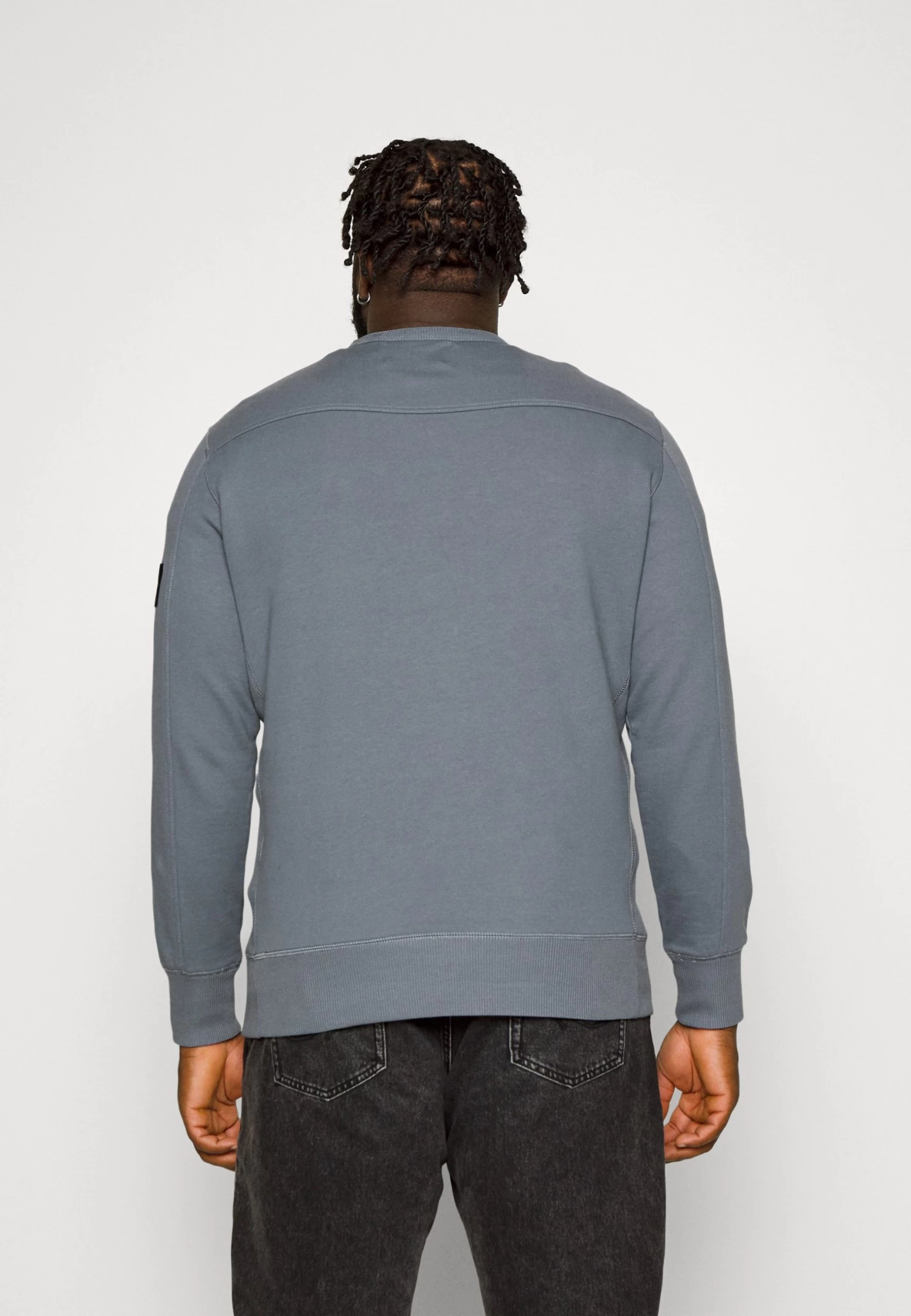 Monogram Sleeve Badge - Sweatshirt - Overcast Grey