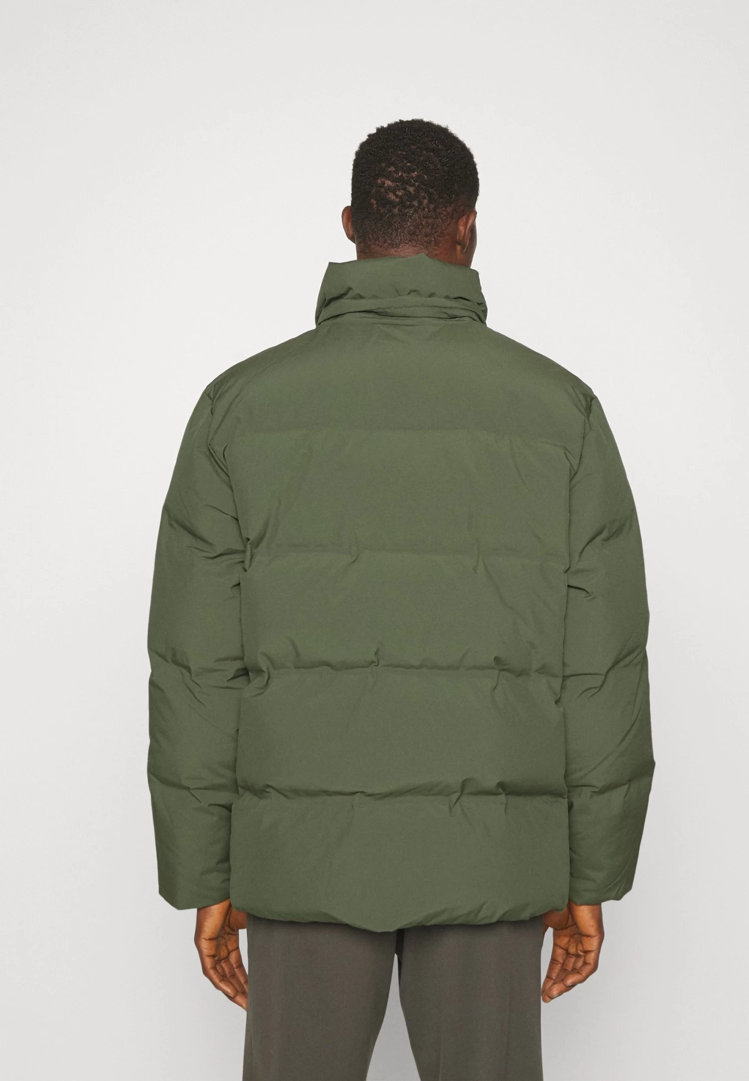 Holzweiler Dovre Jacket - Down Jacket - Army - Image 4