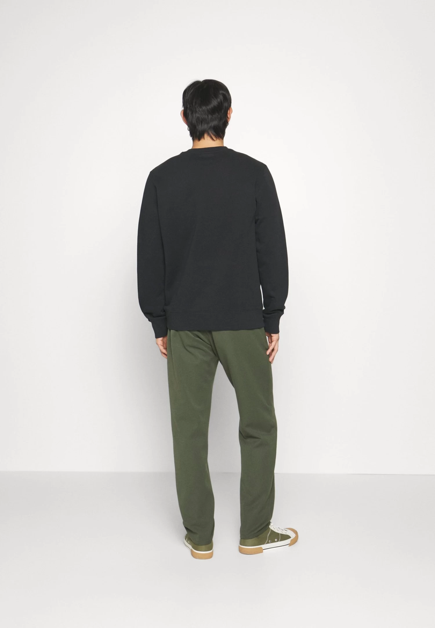 J.Lindeberg Throw Patch C Neck - Sweatshirt - Black - Image 5