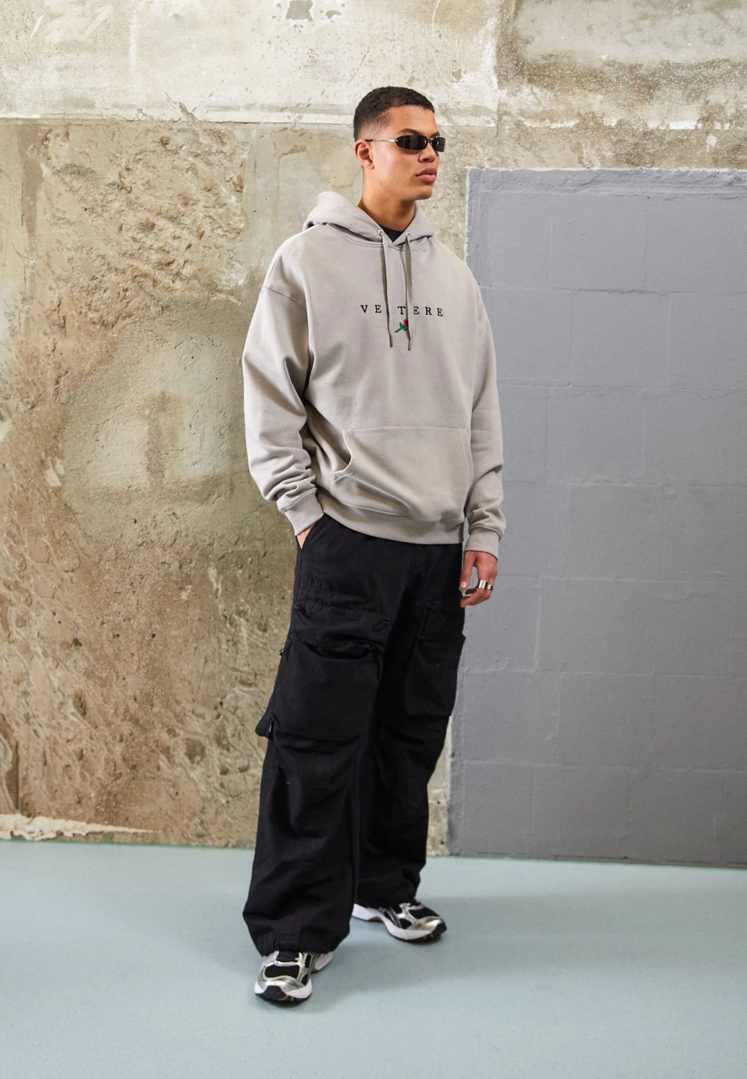 Rose Hoodie Unisex - Sweatshirt - Dune - Image 2