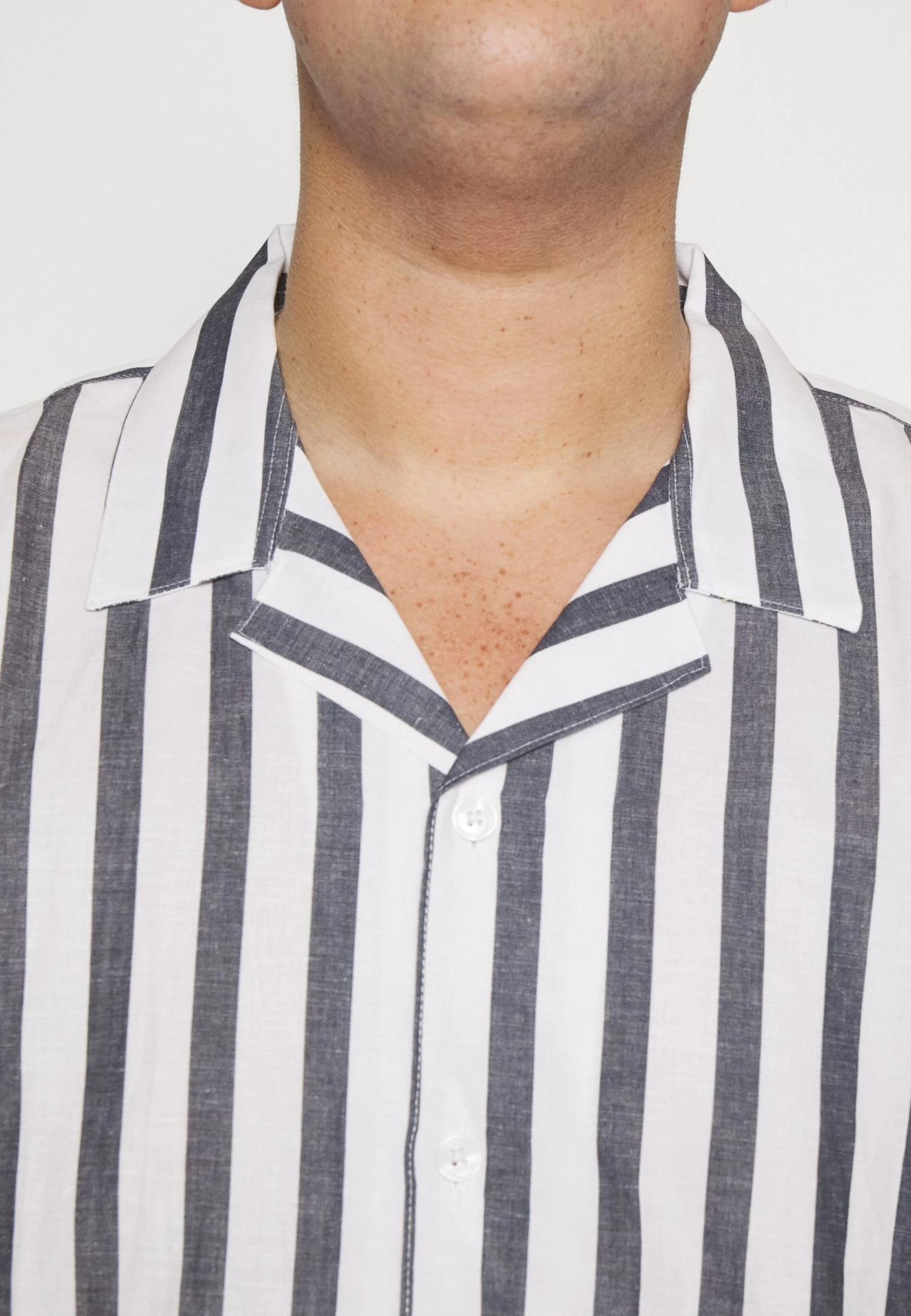 Lindbergh Striped Resort - Shirt - Navy - Image 6