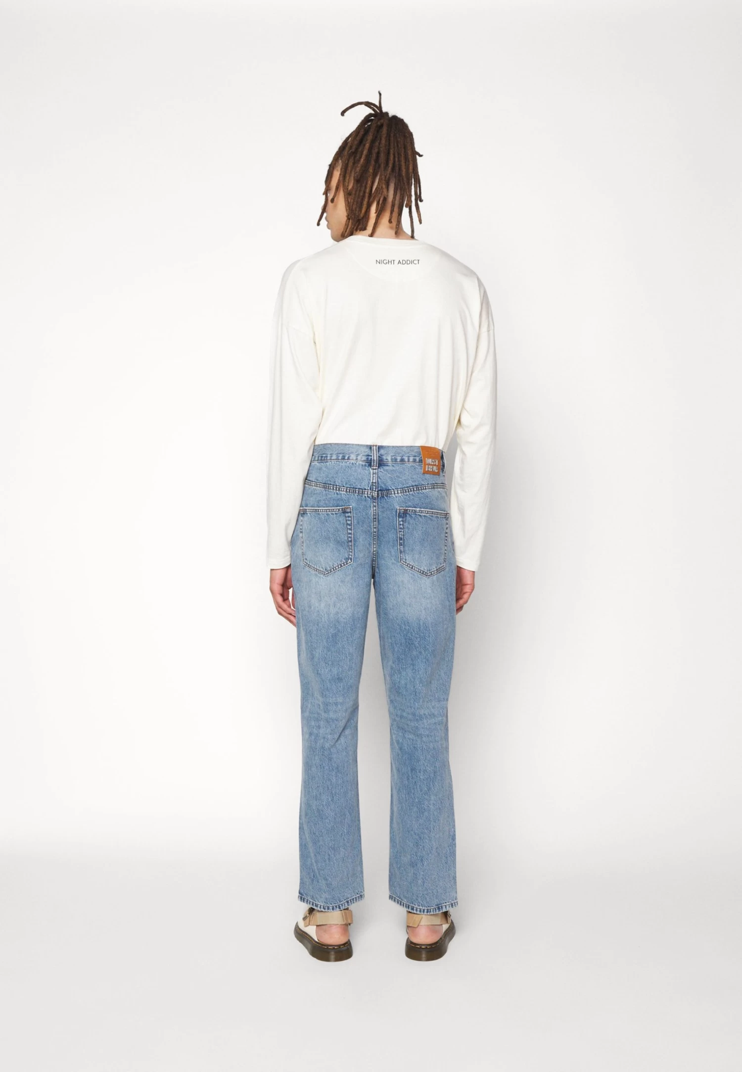 Luis Unisex - Relaxed Fit Jeans - Mid Blue - Image 4