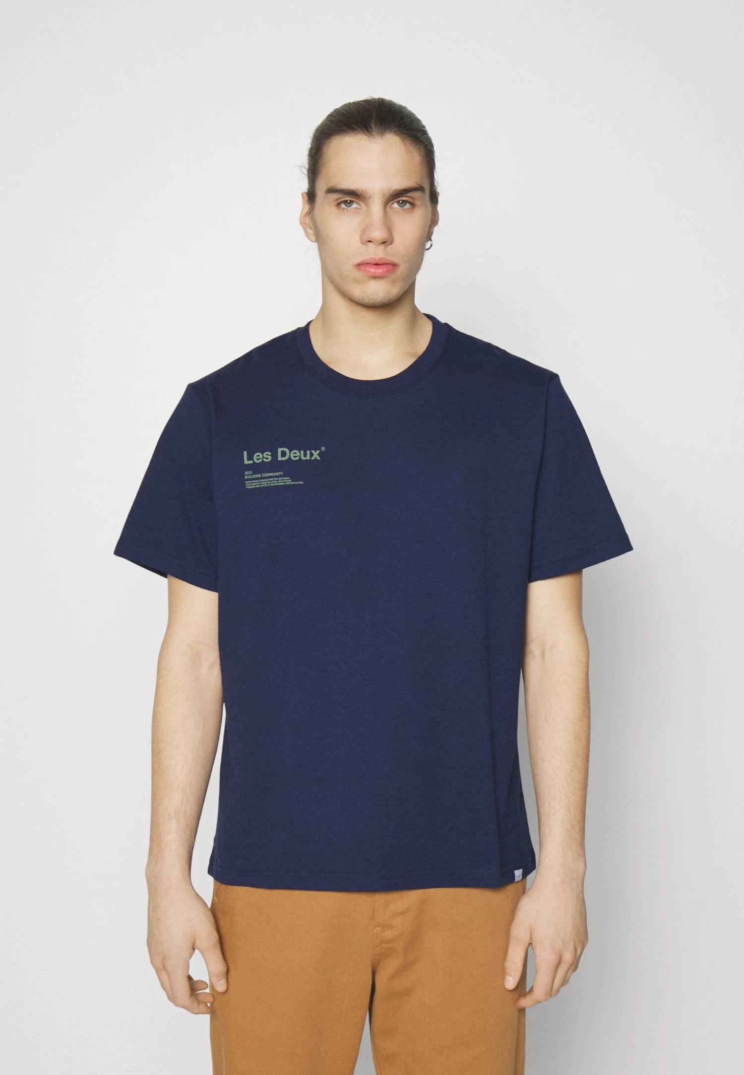Les Deux Brody - Print T-Shirt - Dark Navy/Hegde Green