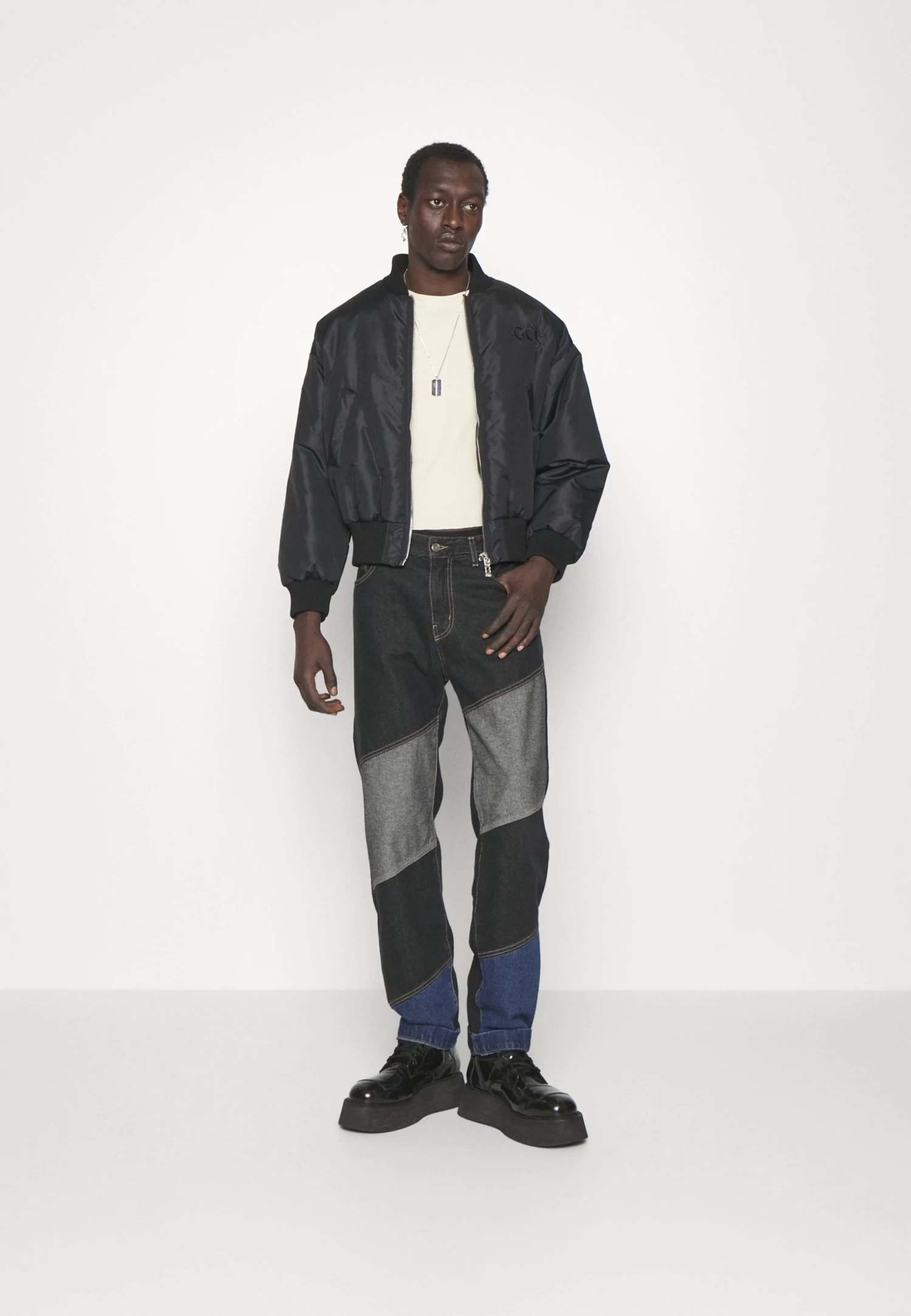 GCDS Spongebob Embroidered Cropped - Bomber Jacket - Black - Image 5