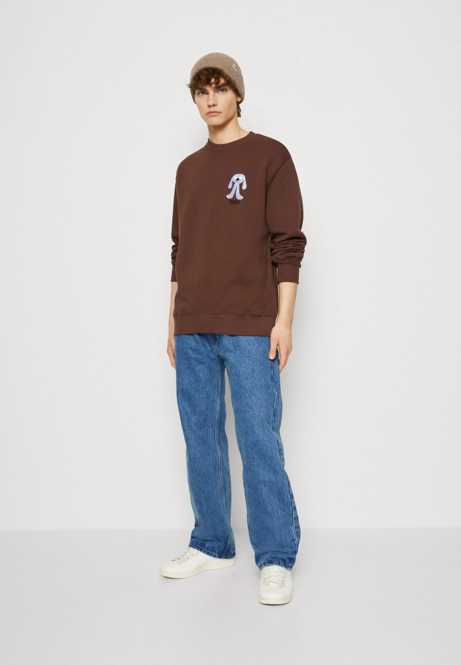 Makia Doggo Unisex - Sweatshirt - Dark Brown - Image 2