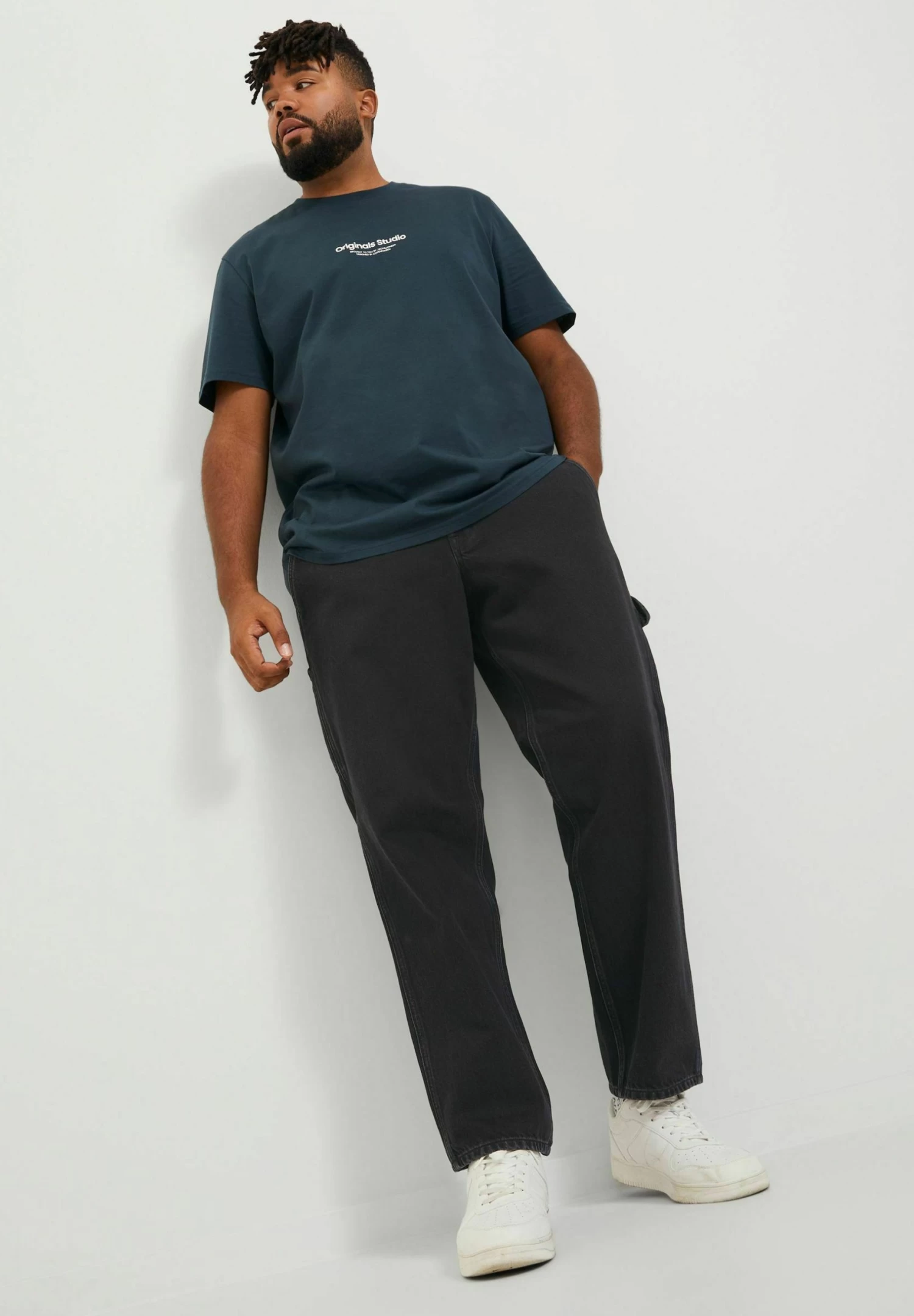 Jack & Jones Relaxed Fit Jeans - Black Denim - Image 6