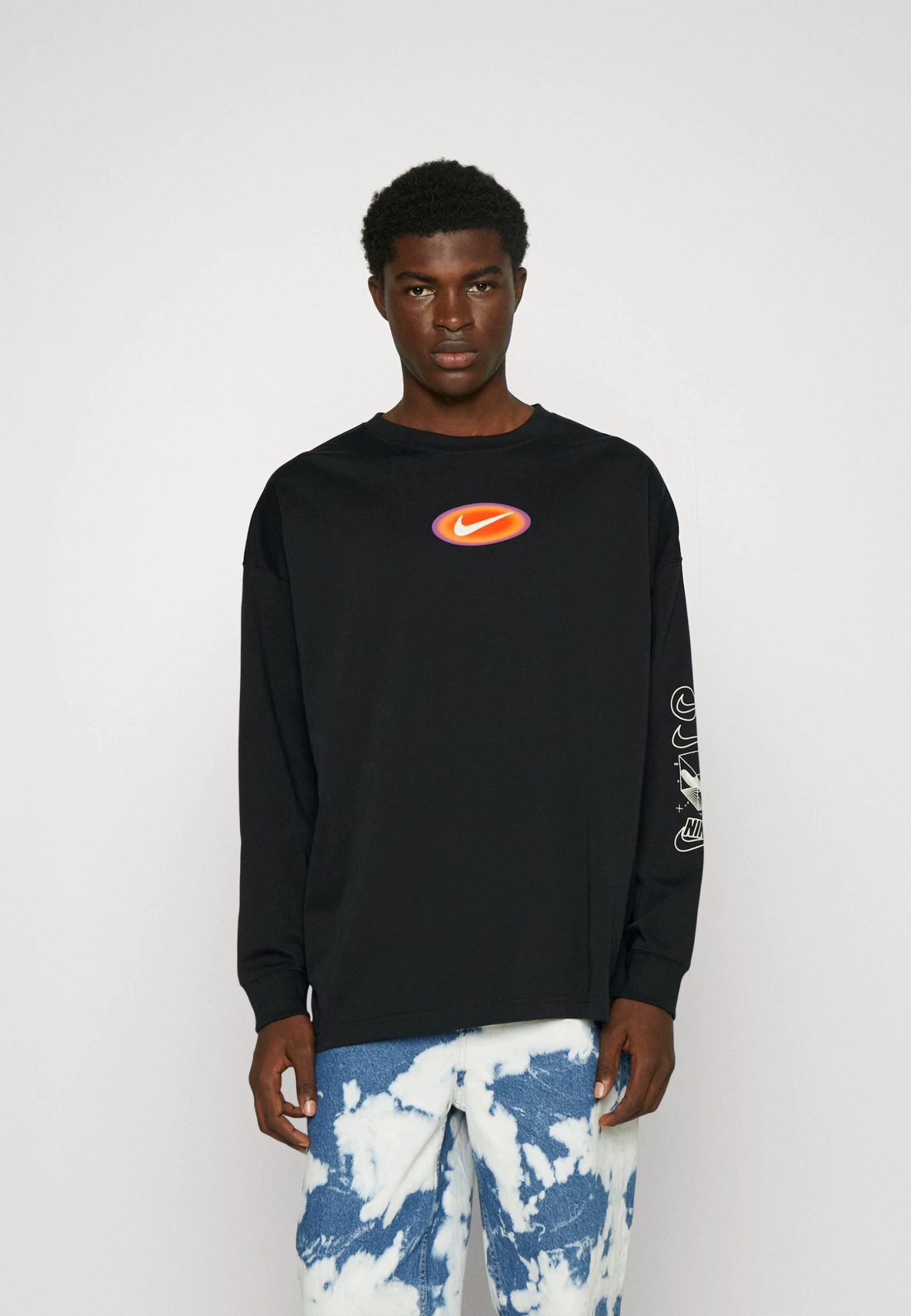Nike Sportswear Tee - Long Sleeved Top - Black - Image 4