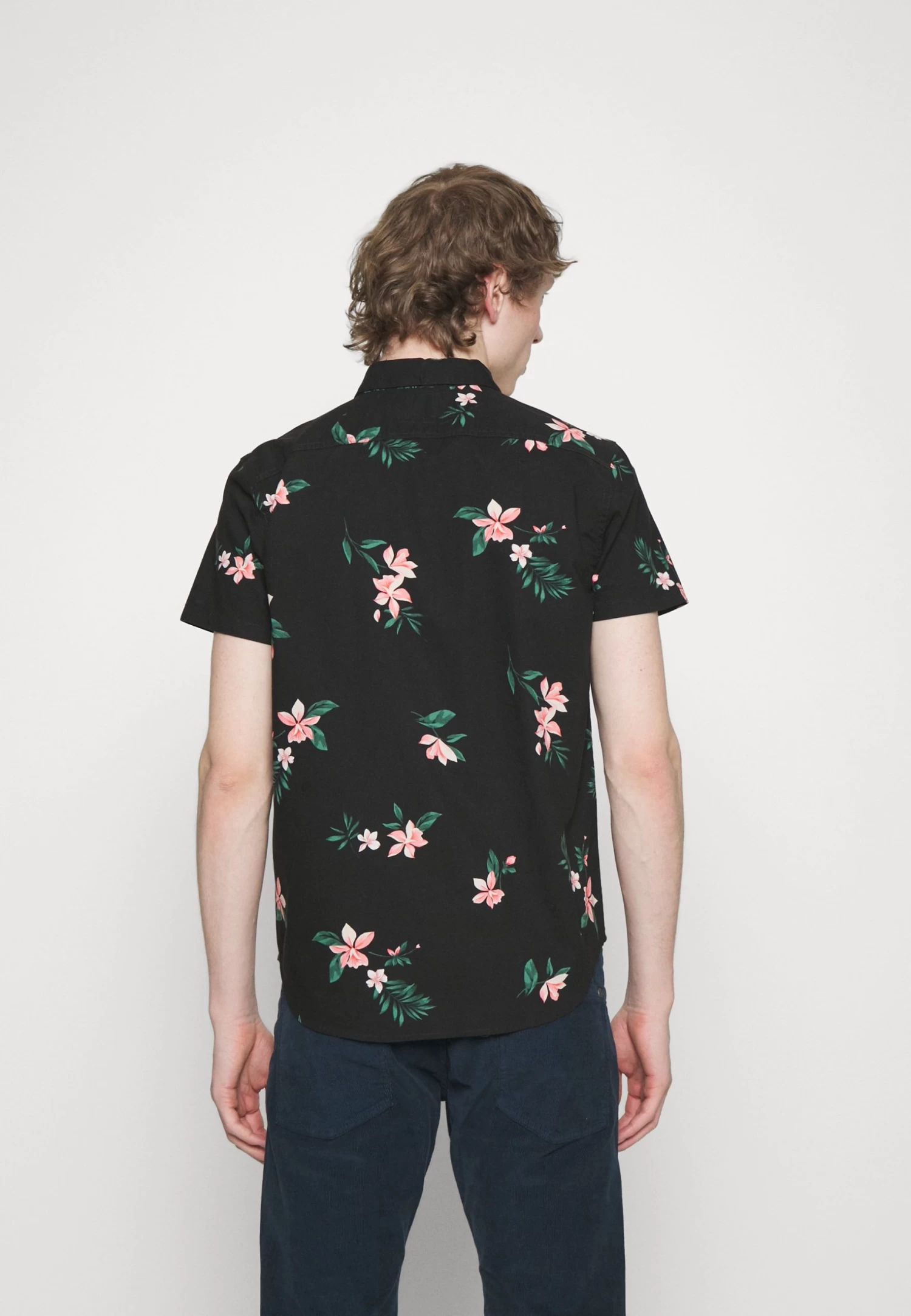 Hollister Co. Florals Chain- Shirt - Black - Image 3