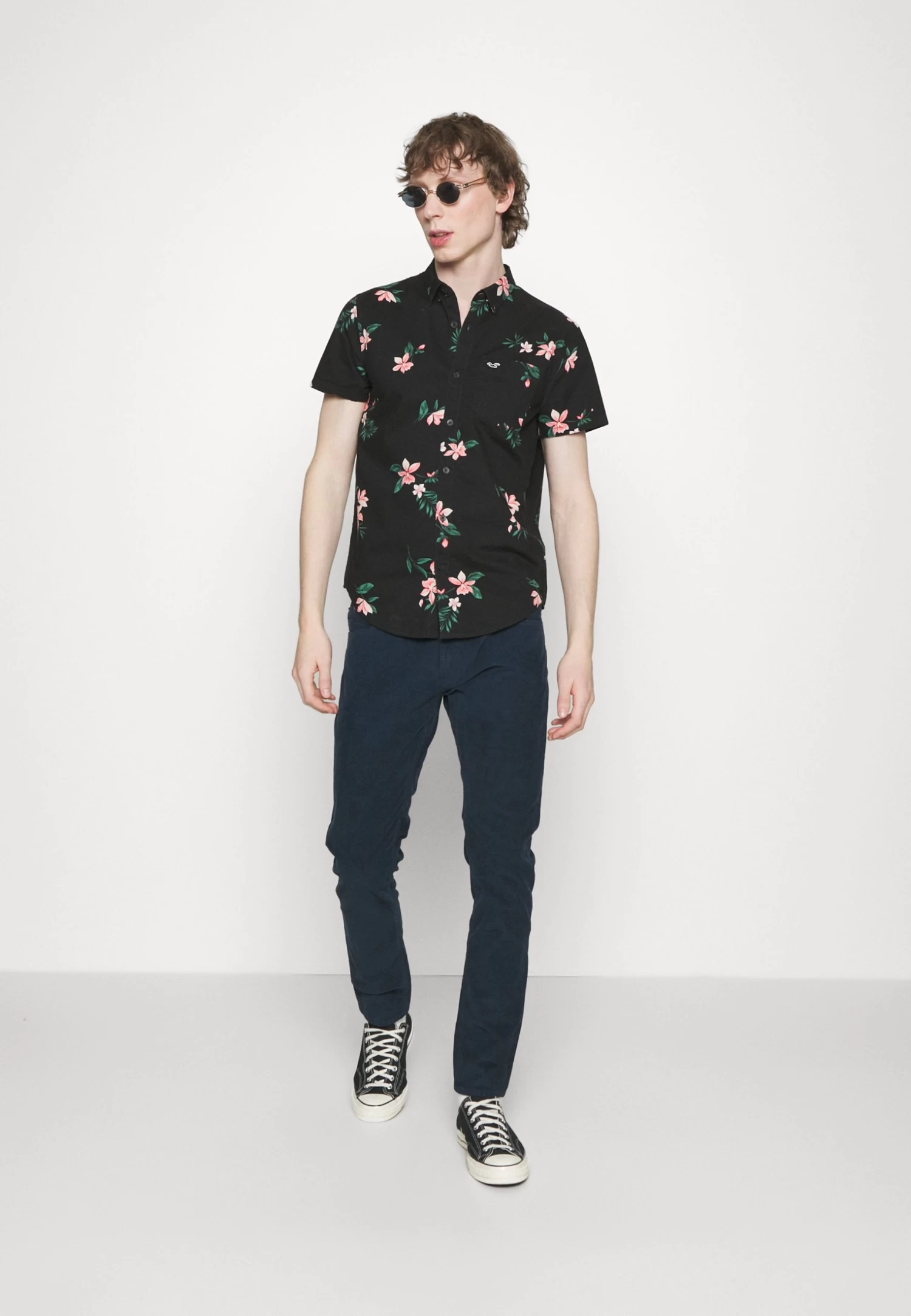 Hollister Co. Florals Chain- Shirt - Black - Image 2