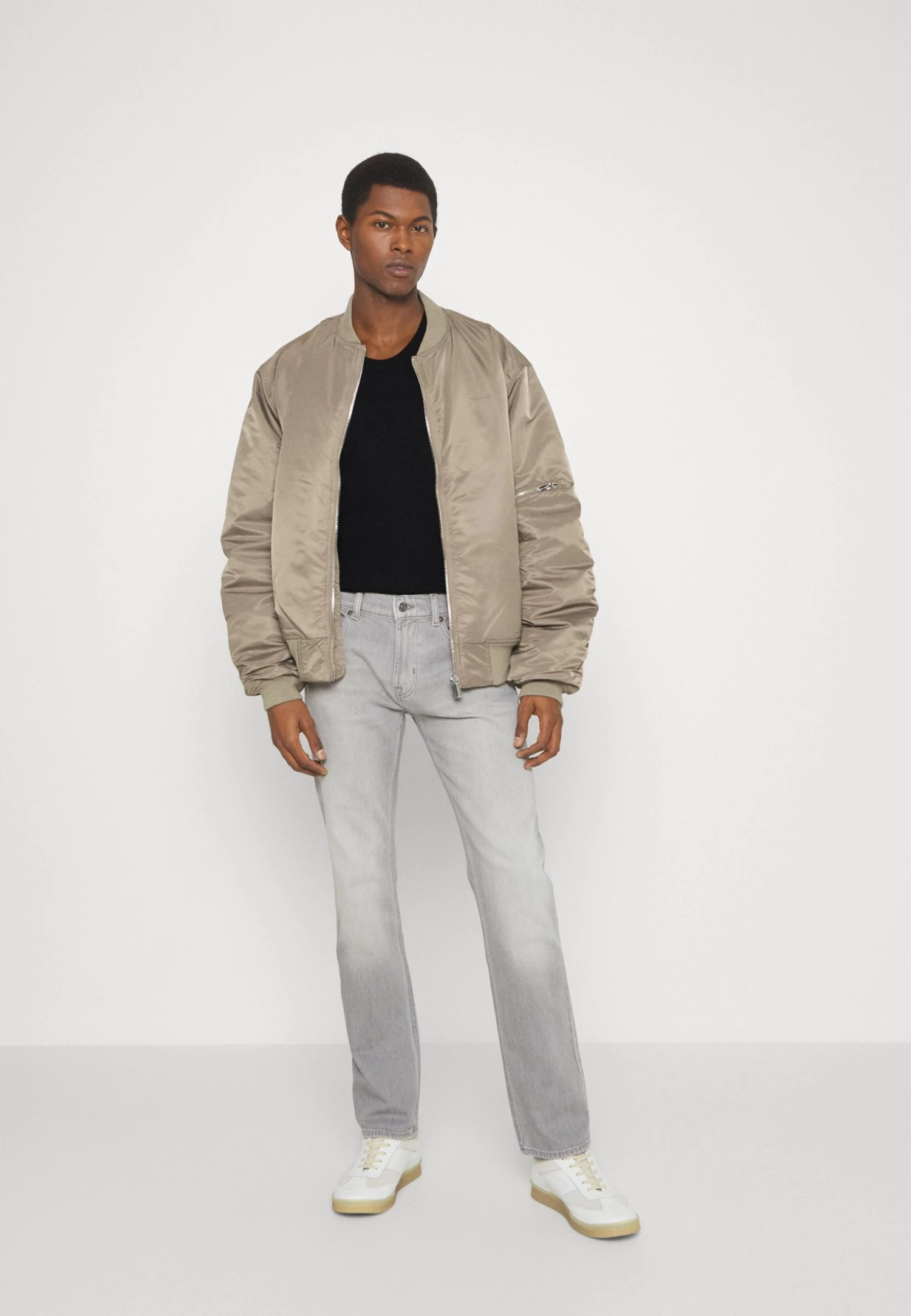 DRYKORN Nathan - Top - Black - Image 2