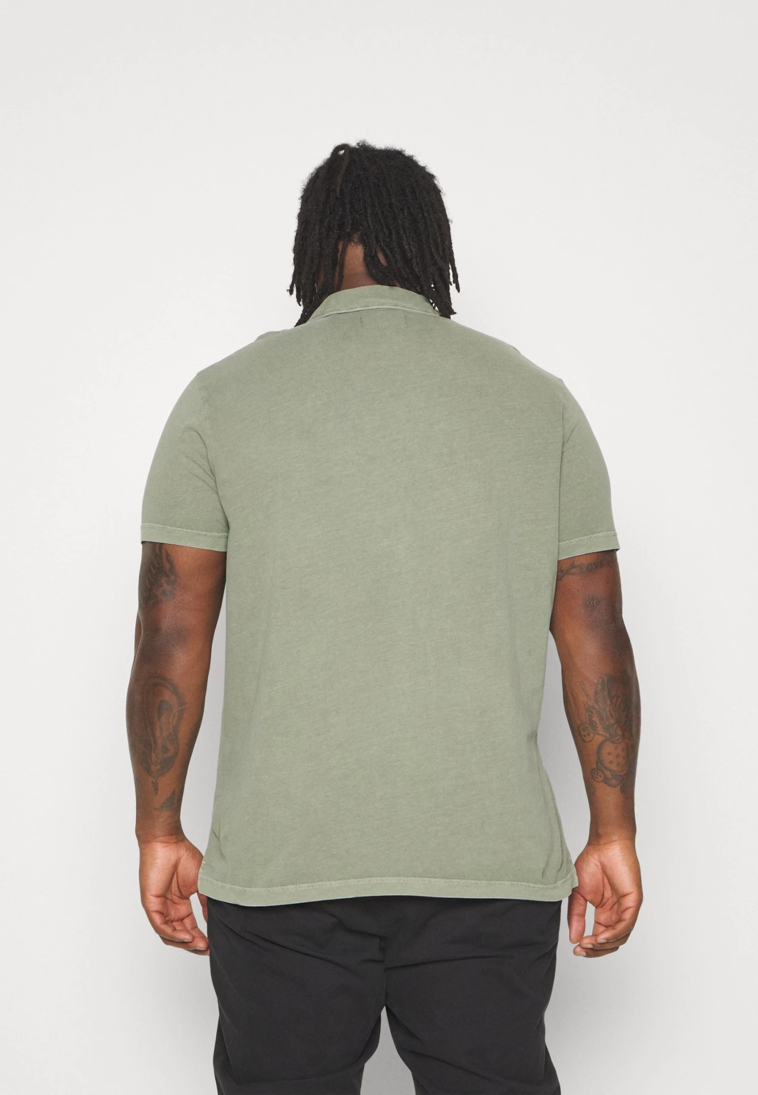 Marc O'Polo Short Sleeve Logo Artwork Straight Hem With Slits At Side- Polo Shirt - Olive - Image 3