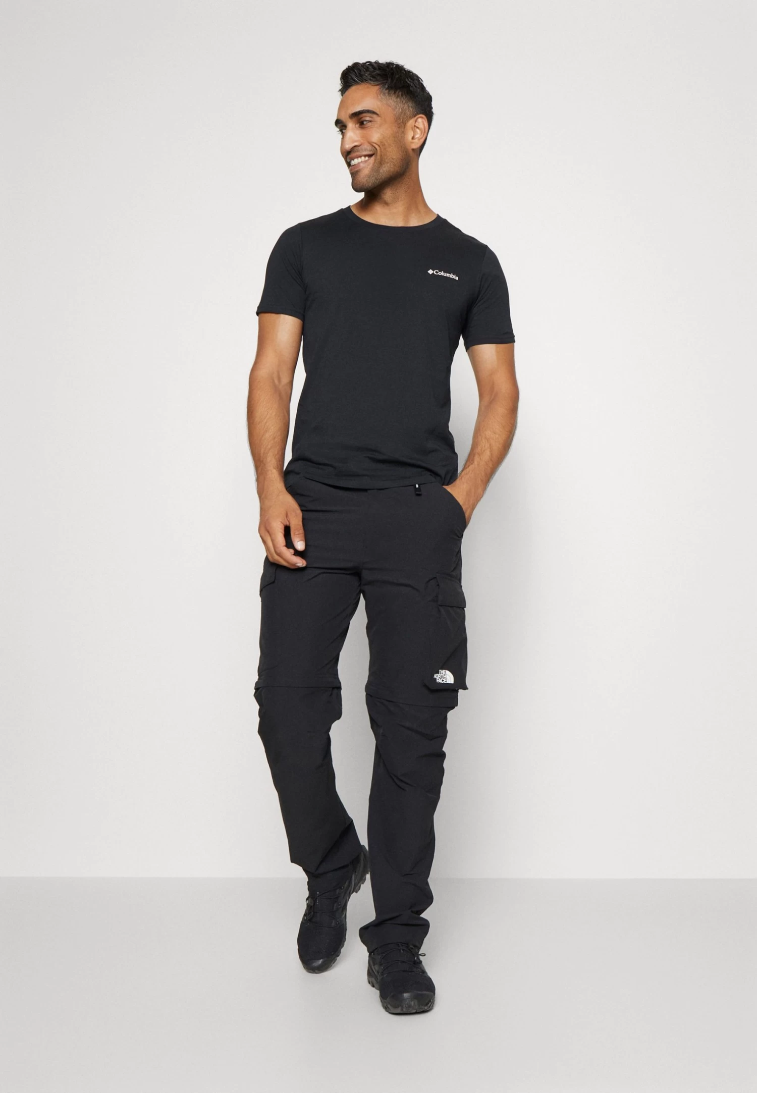 Columbia Seasonal Logo Tee - Print T-Shirt - Black - Image 4