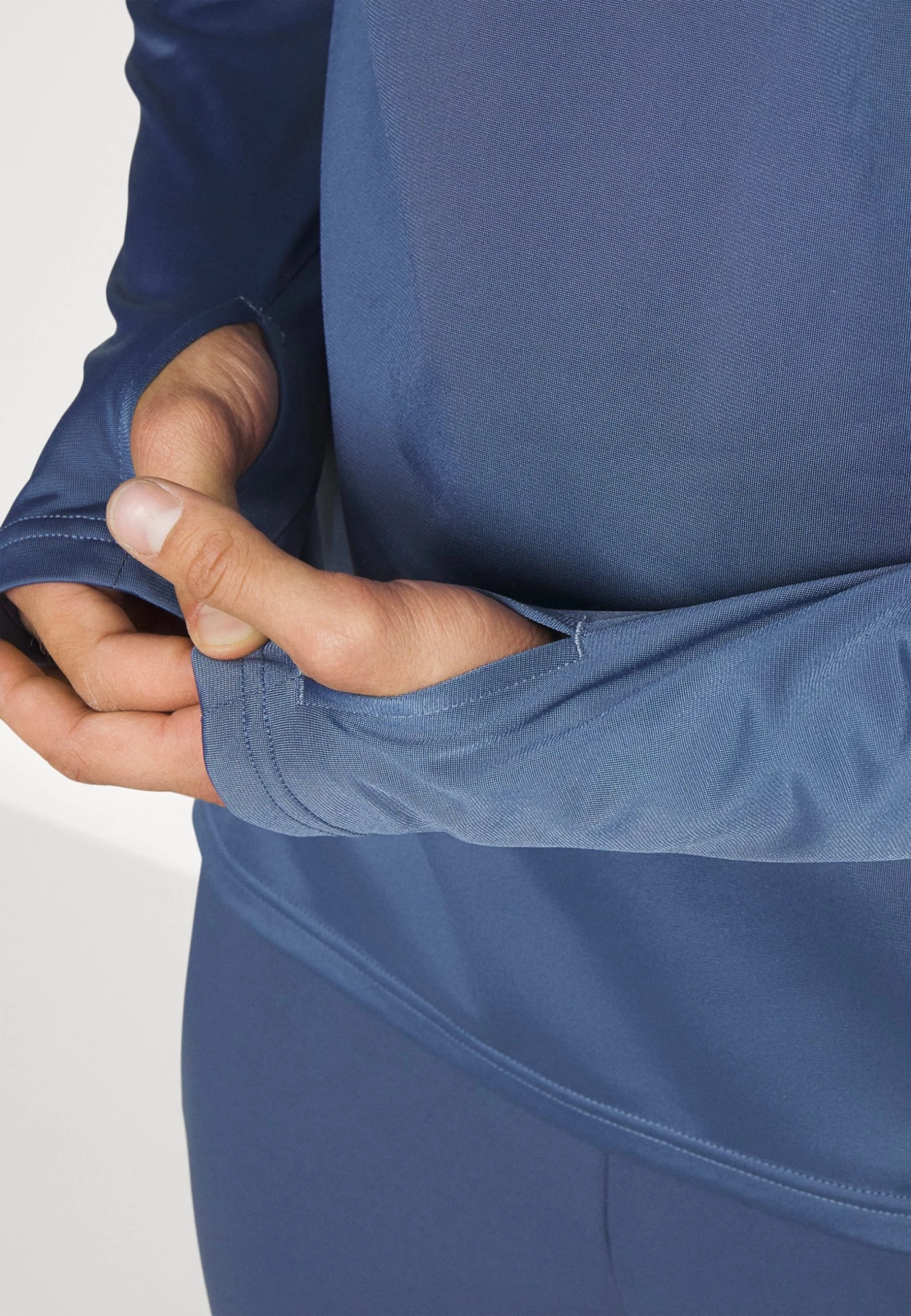 Puma Teamliga 1/4 Zip - Long Sleeved Top - Inky Blue/Fire Orchid - Image 5