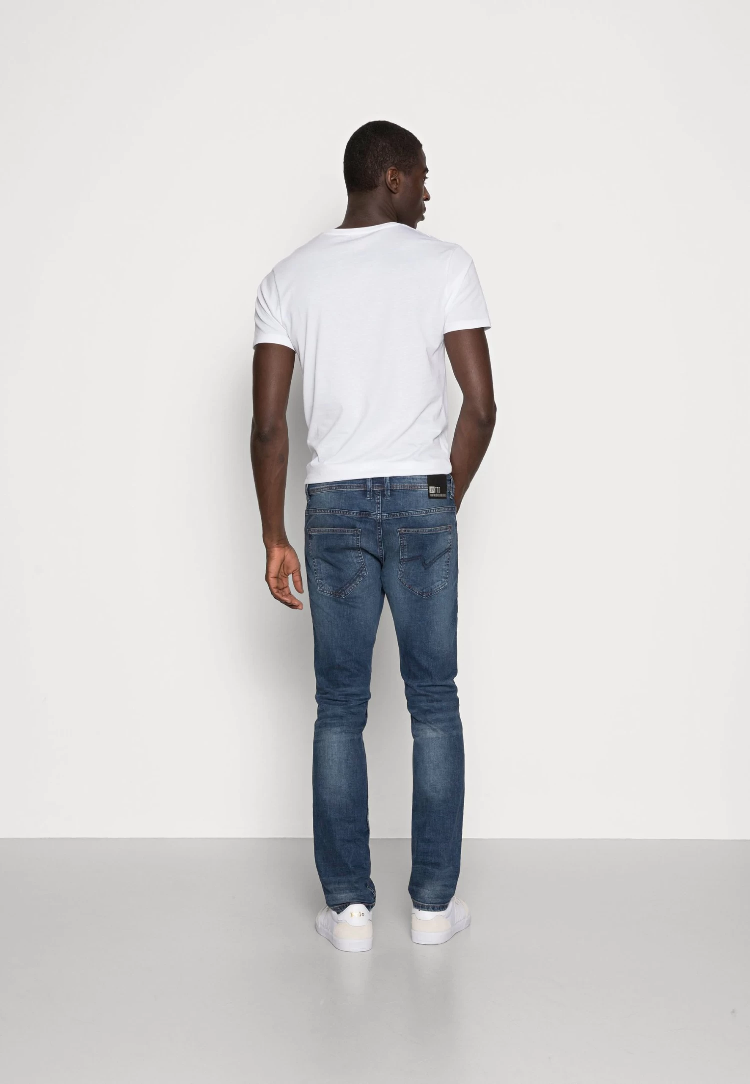 TOM TAILOR Denim Slim Aedan - Slim Fit Jeans - Mid Stone Wash Denim - Image 3