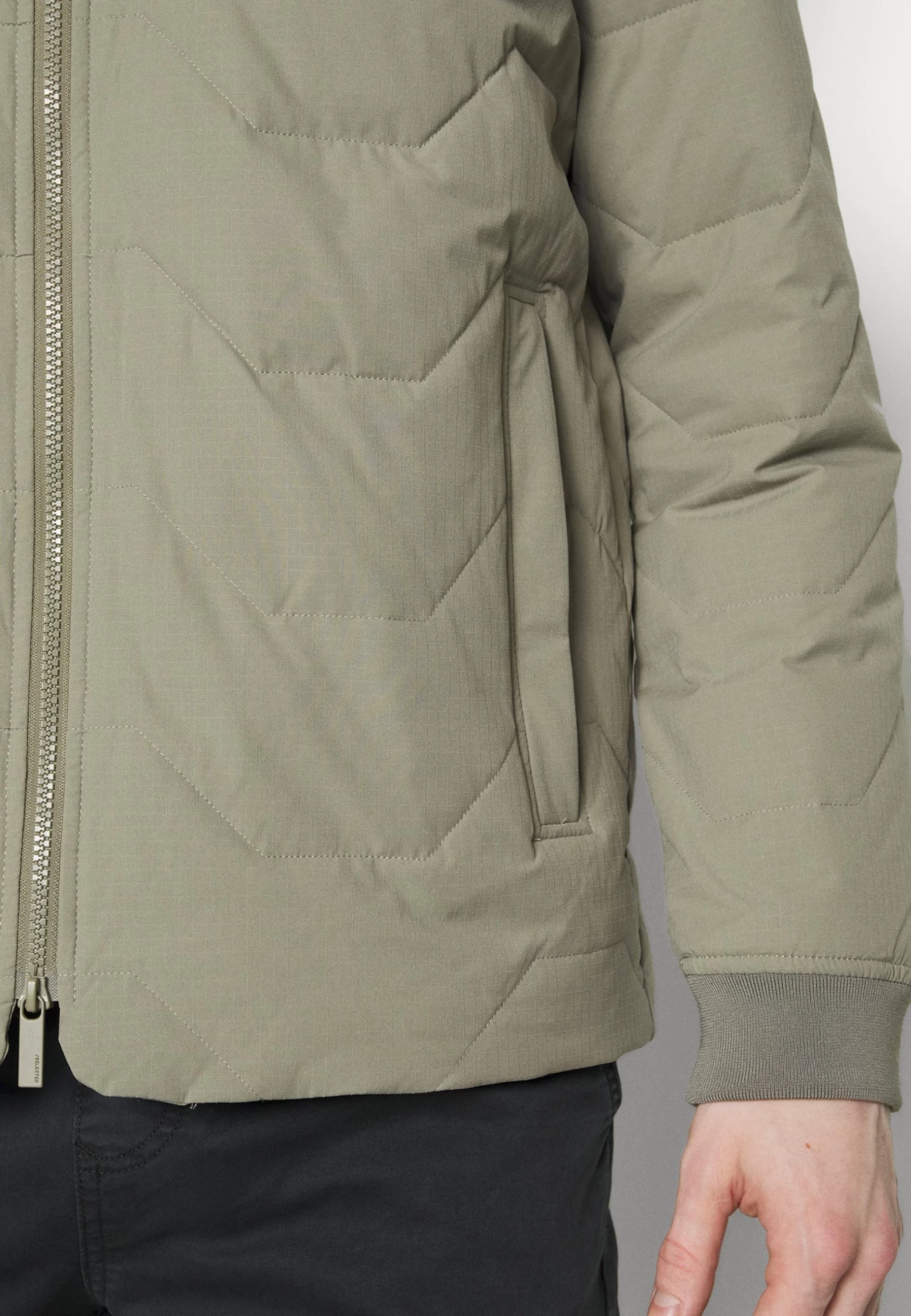 Selected Homme Slhdeckard Bomber - Down Jacket - Vetiver - Image 6