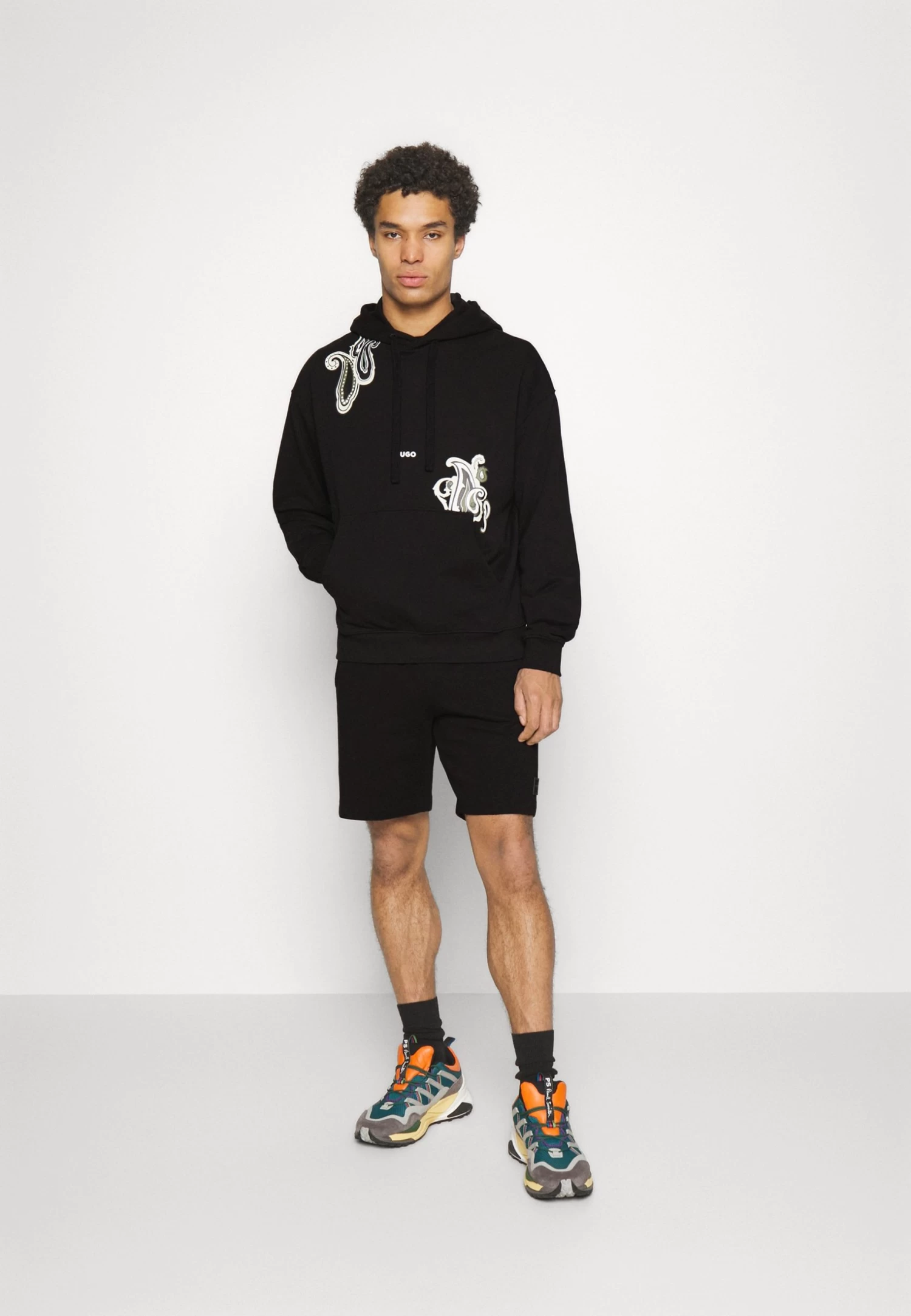 Hugo Dolias - Sweatshirt - Black - Image 2