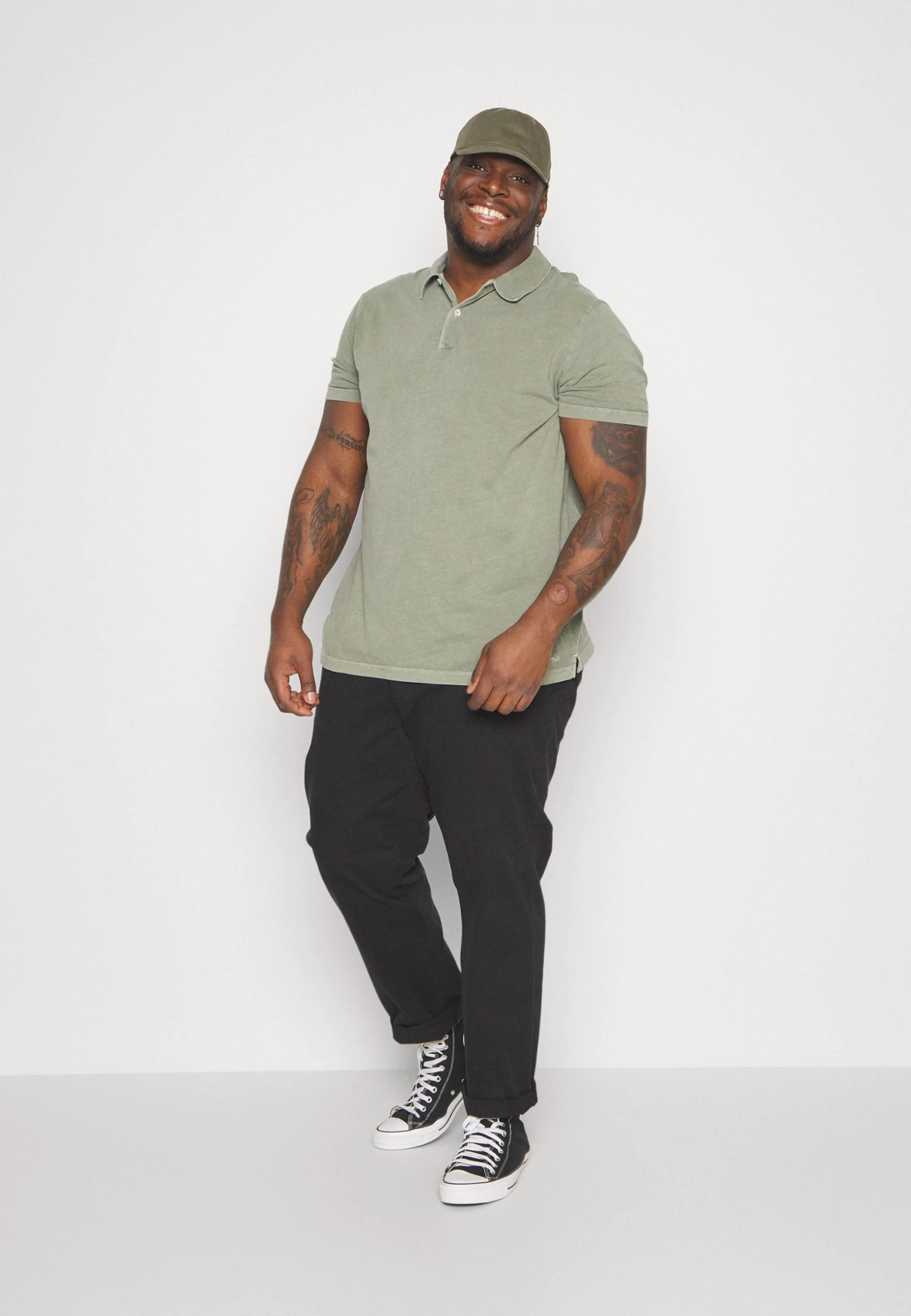 Marc O'Polo Short Sleeve Logo Artwork Straight Hem With Slits At Side- Polo Shirt - Olive - Image 2