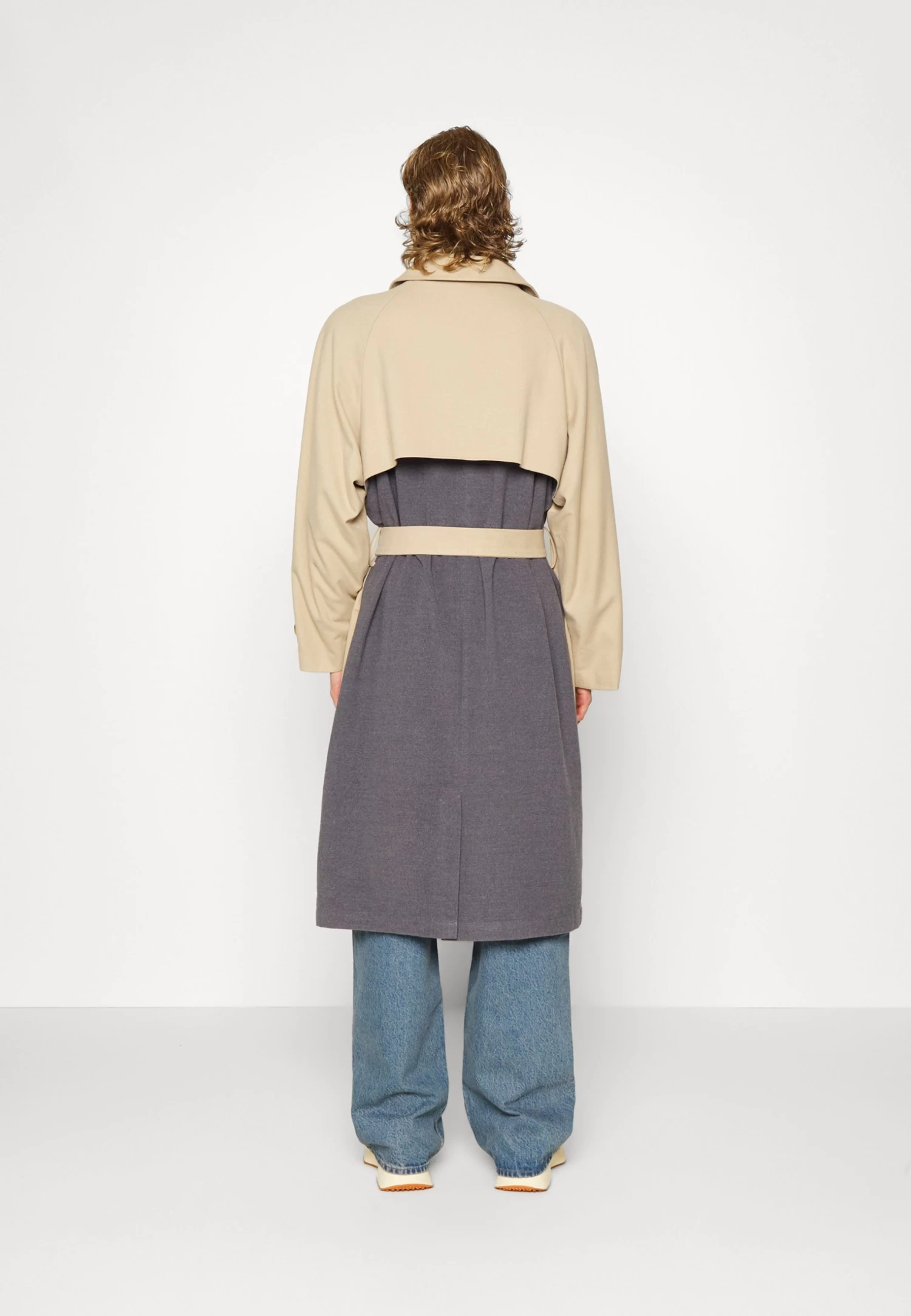 Coat - Classic Coat - Beige - Image 3