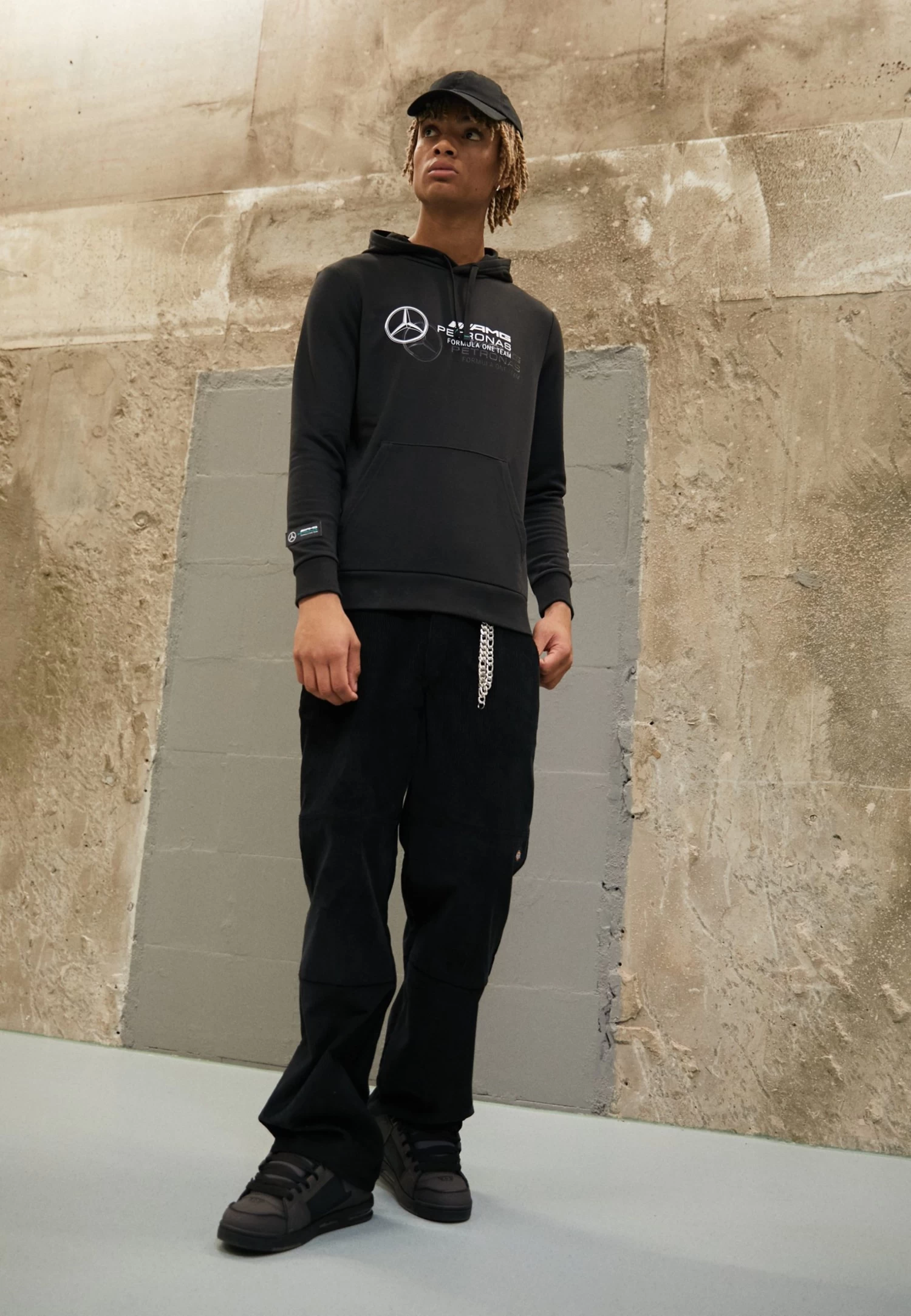 Puma Hoodie - Sweatshirt - Black - Image 2