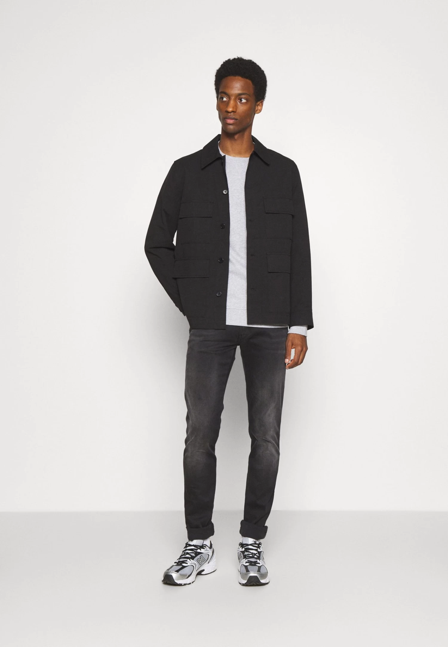 Lyle & Scott Crew Neck - Sweatshirt - Light Grey Marl - Image 2