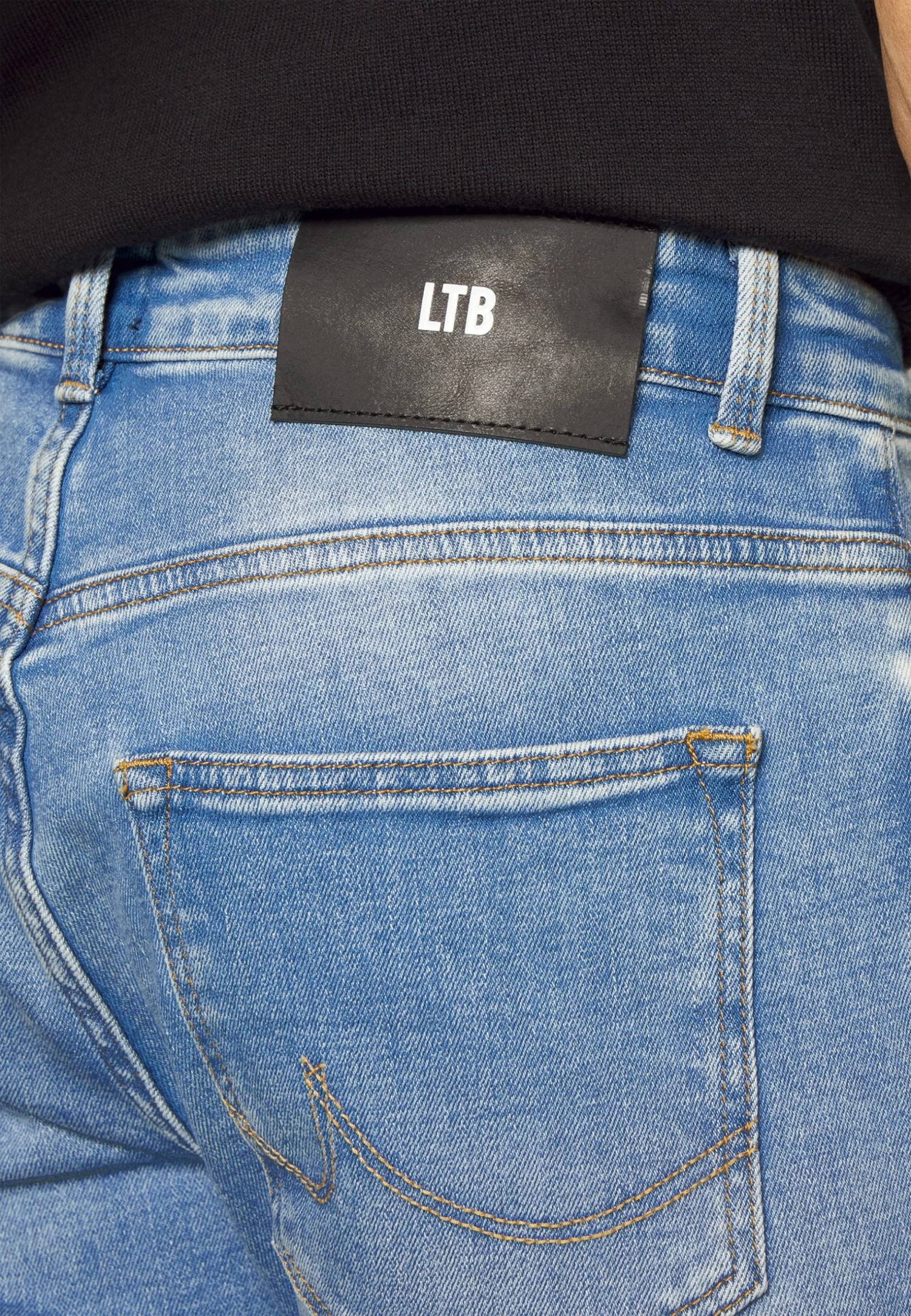 LTB Hollywood- Straight Leg Jeans - Undamaged Wash - Image 5