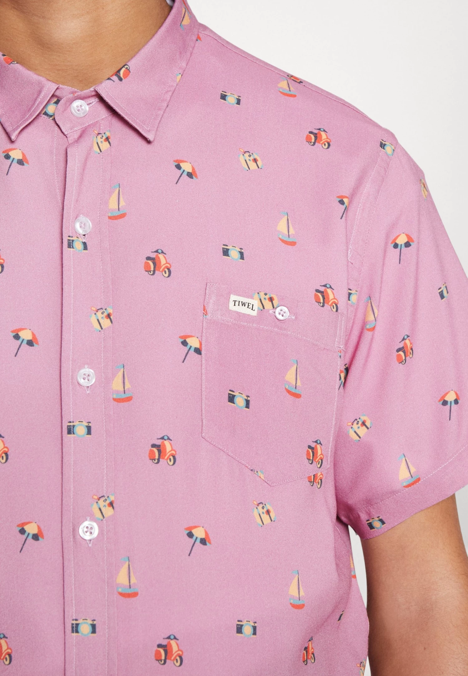 Travellers - Shirt - Vintage Pink - Image 6