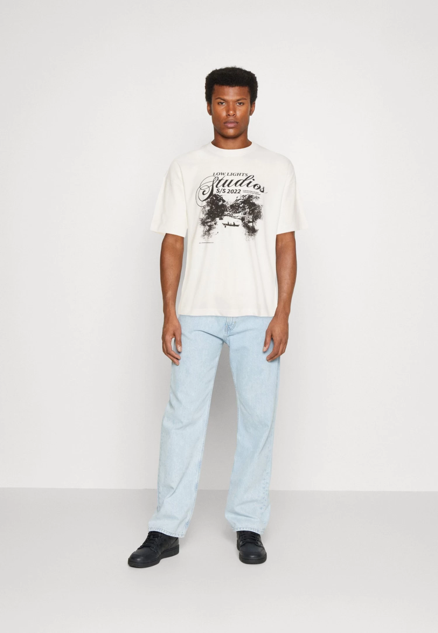 River Tee Unisex - Print T-Shirt - Creme - Image 2