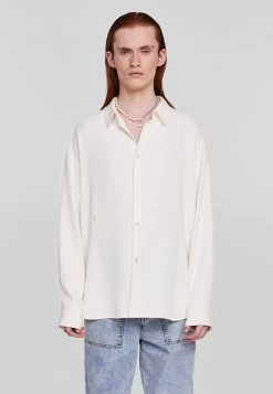 Storm Shirt - Shirt - Cloud Dancer