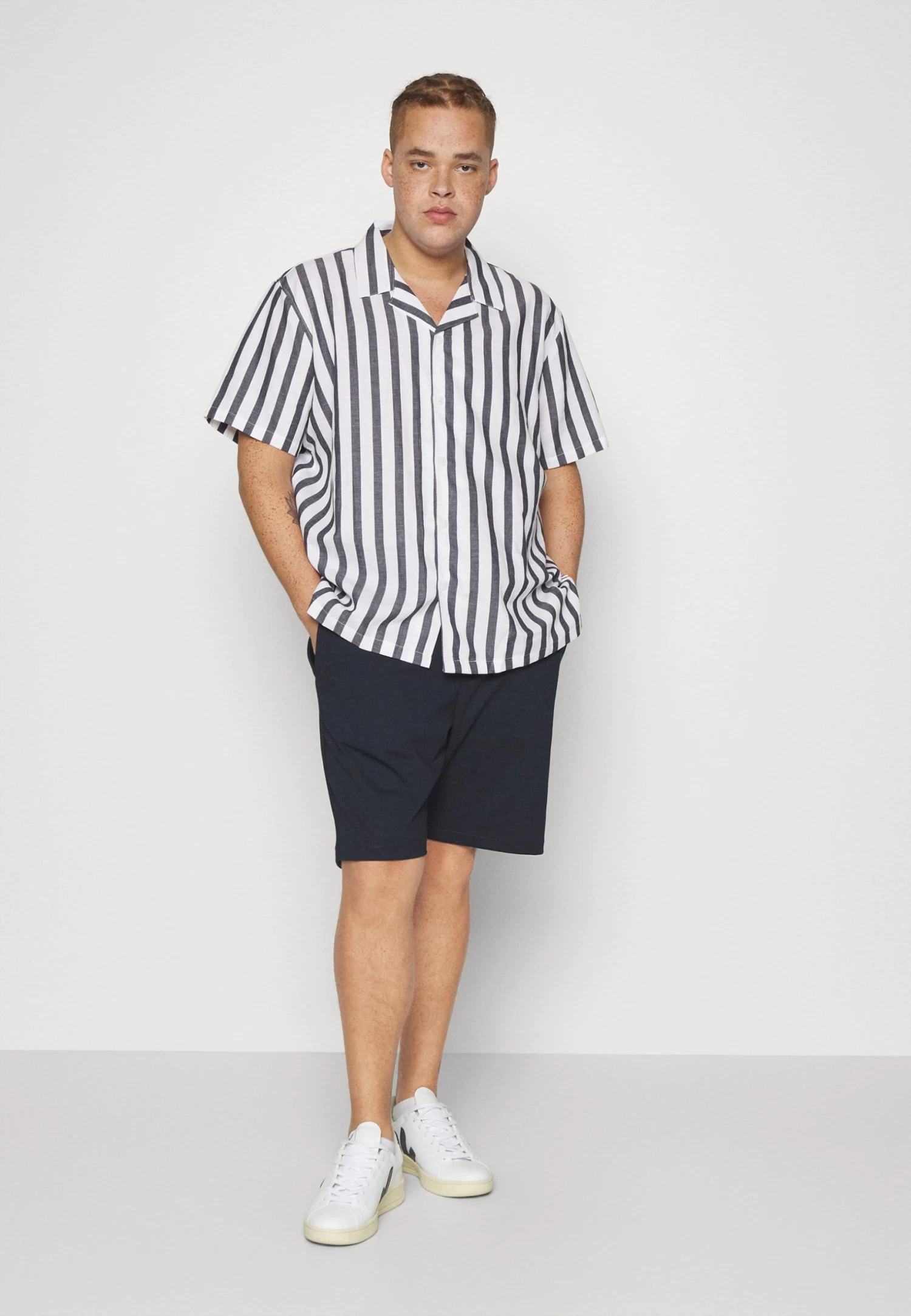 Lindbergh Striped Resort - Shirt - Navy - Image 4