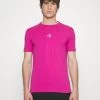 Calvin Klein Jeans Slim Fit Tee Unisex - Basic T-Shirt - Fuchsia Red