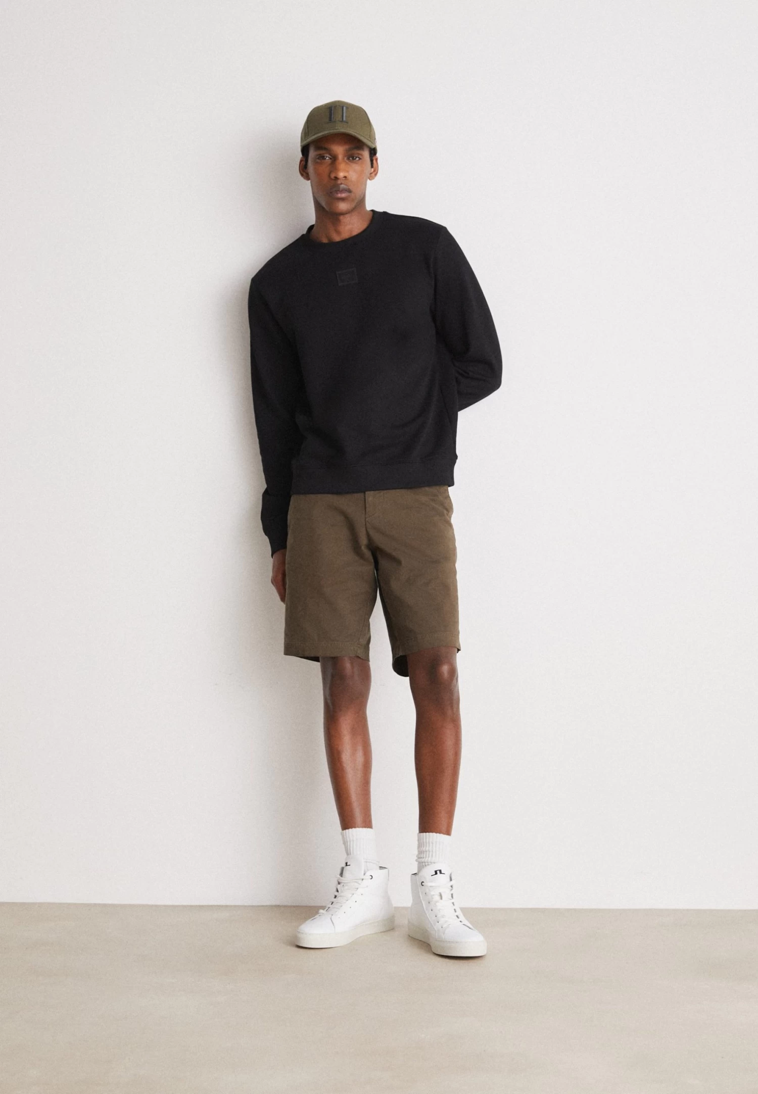 Hugo Diragol - Sweatshirt - Black - Image 2