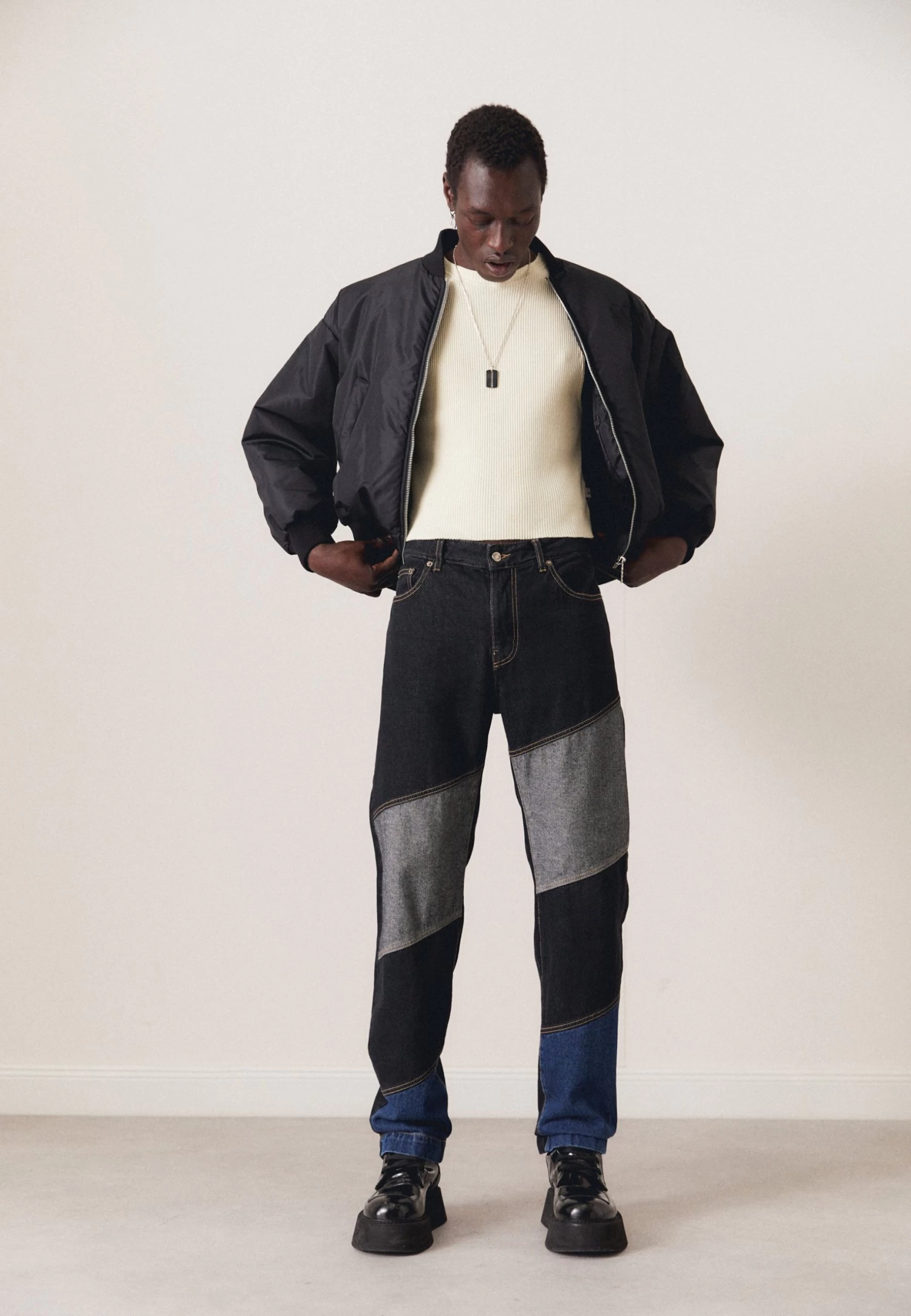 GCDS Spongebob Embroidered Cropped - Bomber Jacket - Black - Image 2