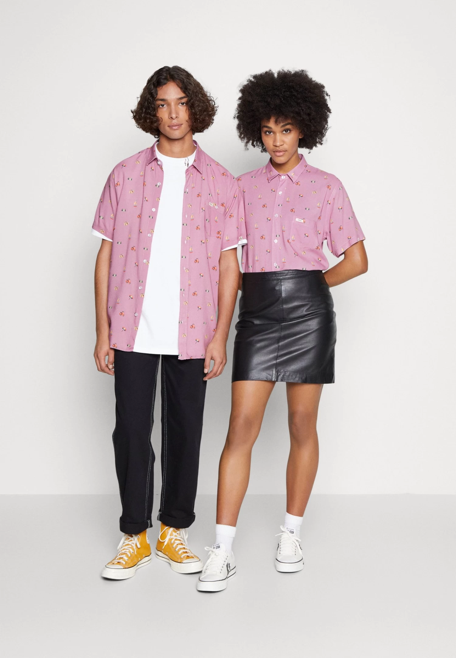 Travellers - Shirt - Vintage Pink - Image 2